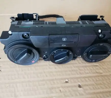 Skoda Octavia Mk2 (1Z) Climate control unit 1Z0819047AD