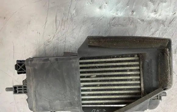 Ford Focus Intercooler radiator CV61-9L440-VC