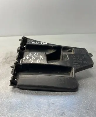Volvo S60 Front bumper mounting bracket 30796625