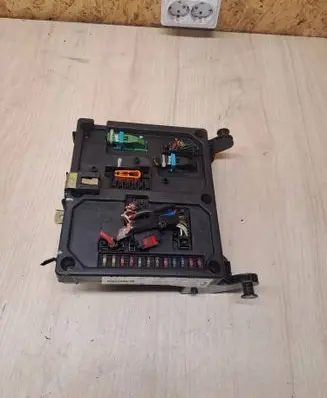 Ford Galaxy Fuse module 7M3962258R