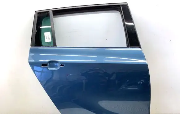 Opel Zafira C Rear door 22S