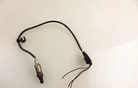 Volkswagen Golf IV Lambda probe sensor 0258005143 06A906265P 0258005144