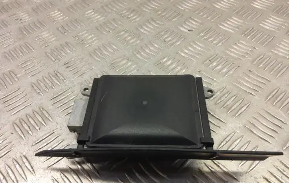 BMW X3 F25 Blind spot module 6865884