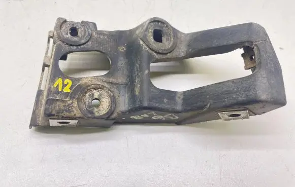 Audi A4 S4 B6 8E 8H Fender mounting bracket 8E0853922