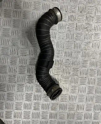 Mercedes-Benz CLK A209 C209 Intercooler hose/pipe A2035280782