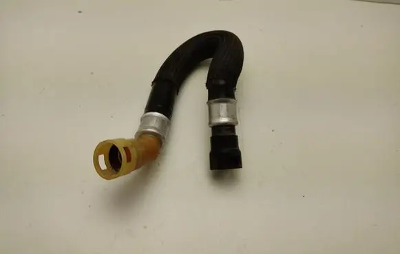 Ford Mustang VI Engine coolant pipe/hose FR3318K579CC