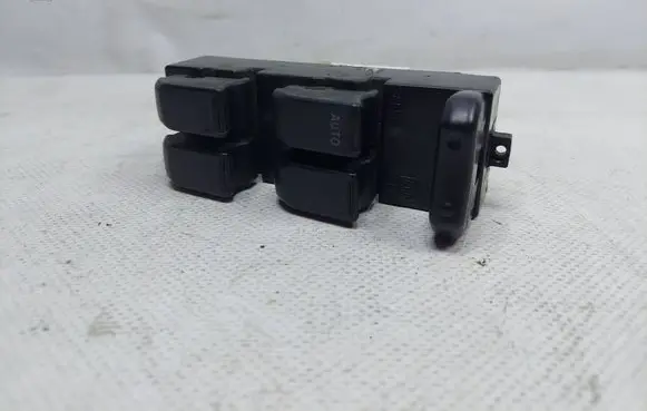Suzuki Liana Electric window control switch 154785KASACJ
