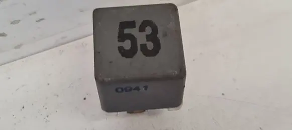 Volkswagen PASSAT B5.5 Other relay 141951253B