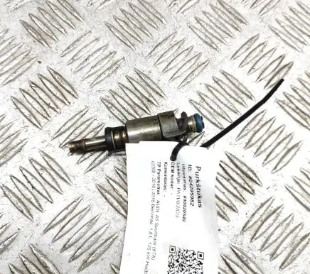 Audi A5 Fuel injector 06L906036C