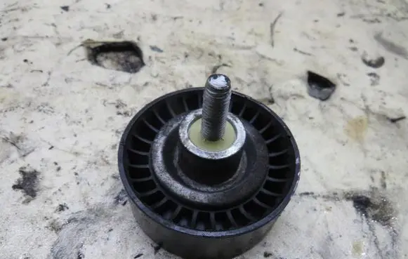 Jaguar XF X260 Timing belt tensioner G4D3-9P919-CA