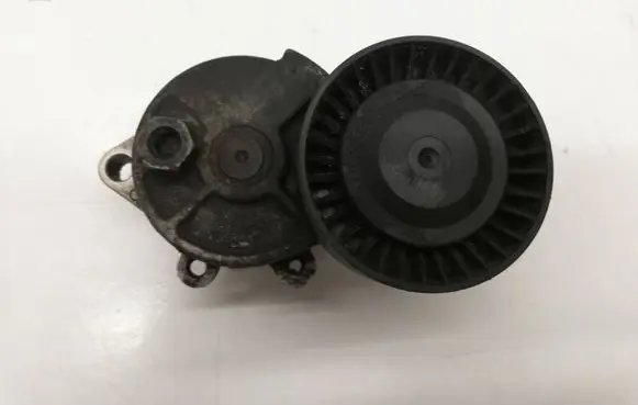 BMW X3 E83 Generator/alternator belt tensioner 2260082