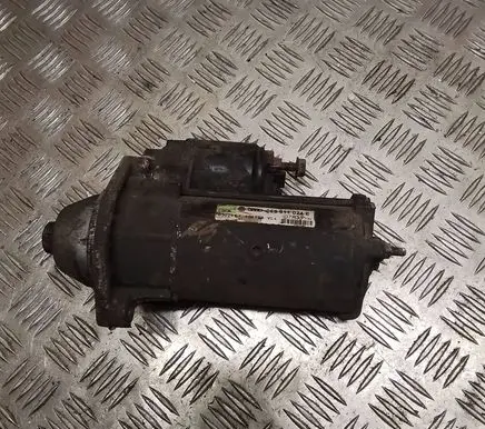 Volkswagen PASSAT B5 Starter motor 068911024E D7R33