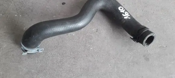 Audi A4 S4 B9 8W Engine coolant pipe/hose 8W0122448AA
