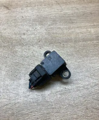 Opel Zafira A Air pressure sensor 24426679