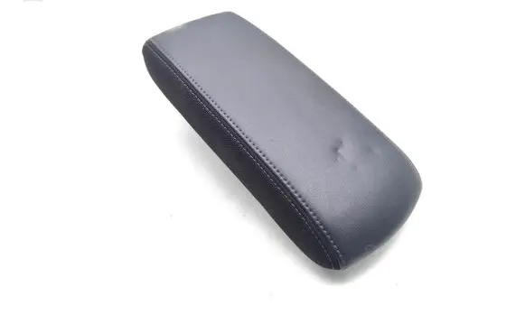 Peugeot 2008 II Armrest 