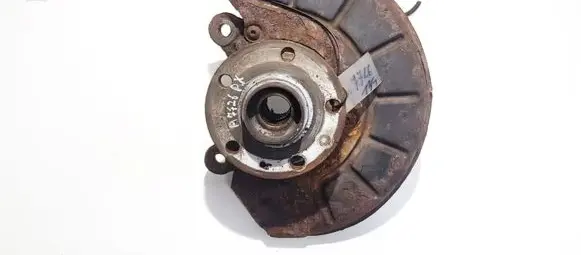 Skoda Octavia Mk2 (1Z) Front wheel hub