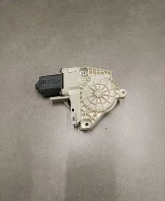 Audi A1 Rear door window regulator motor 8K0959811A