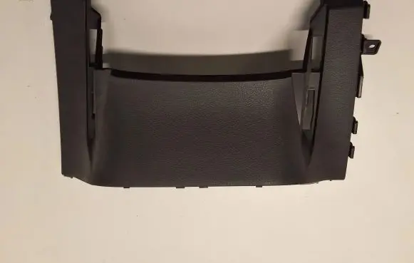 Hyundai Ioniq Dashboard lower bottom trim panel 84760-G2000