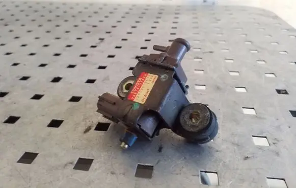 Toyota Corolla E120 E130 Turbo solenoid valve 2581927020 1397000670