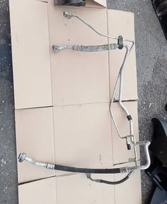 Volkswagen Tiguan Air conditioning (A/C) pipe/hose 5N0820741B 5N0820743D
