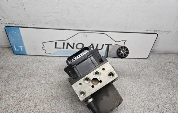 BMW 5 E39 ABS Pump 34516758969