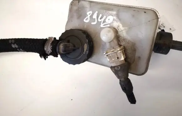 Peugeot 806 Brake fluid reservoir 