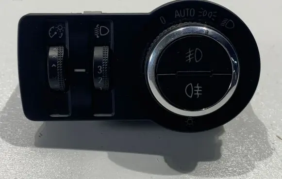 Opel Insignia A Light switch 13268694