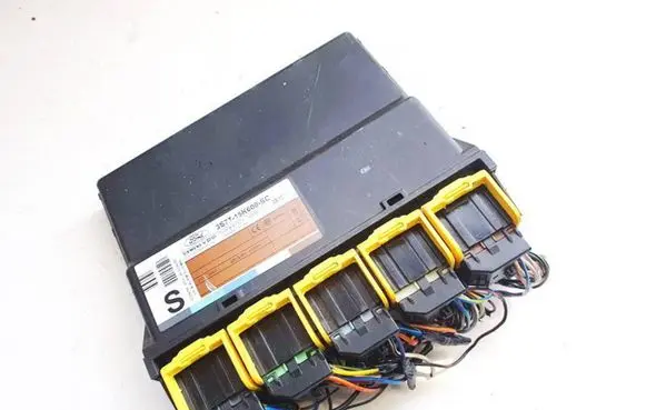 Ford Mondeo Mk III Comfort/convenience module 3S7T15K600SC 3S7T-15K600-SC