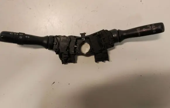 Toyota Aygo AB10 Wiper turn signal indicator stalk/switch 17F001 173848