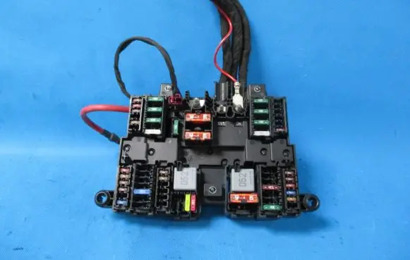 Mercedes-Benz B W247 Fuse box set a1779061302