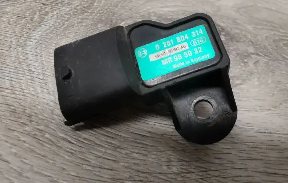 Mitsubishi Colt Air pressure sensor MR985032 0261B04314
