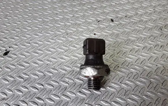 Rover 75 Oil pressure sensor 17105092A