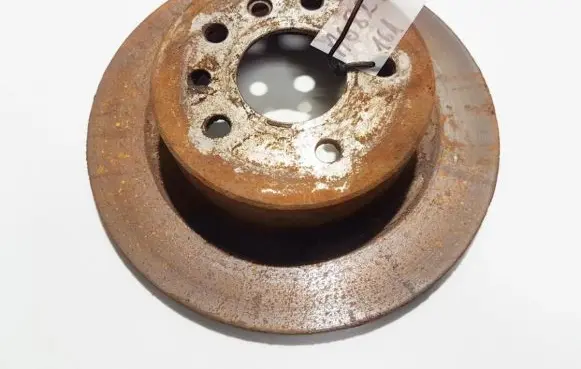 Opel Omega B2 Rear brake disc neventiliuojamas