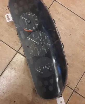 Mazda 323 F Speedometer (instrument cluster) Bc5cc