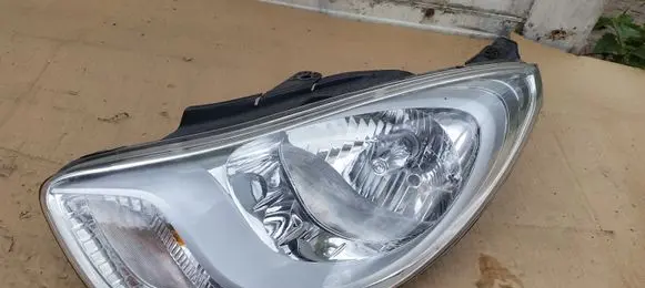 Hyundai i10 Headlight/headlamp 921010X1