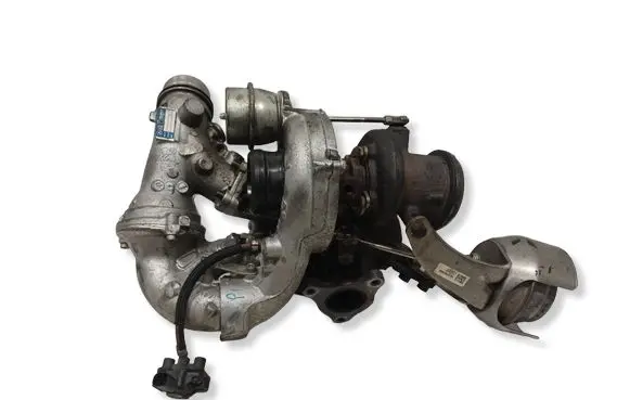 Mercedes-Benz E W212 Turbo A6510904580 50198552 0009700054