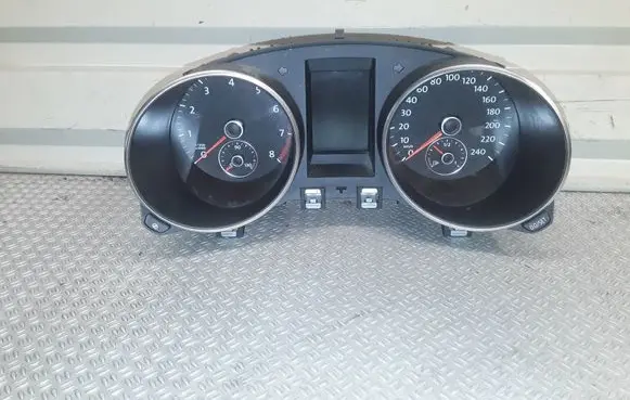 Volkswagen Golf VI Speedometer (instrument cluster) 5K0920870B 0919010411