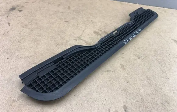 BMW 3 E36 Dashboard air vent grill cover trim 1977679 51131977679