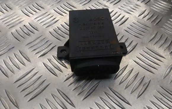 Mercedes-Benz E W124 Other relay 0335411033