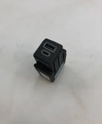 Jeep Compass USB socket connector 68480124ab