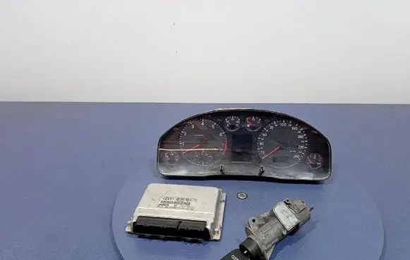 Audi A6 S6 C5 4B Engine control unit/module ECU 4B0907552E