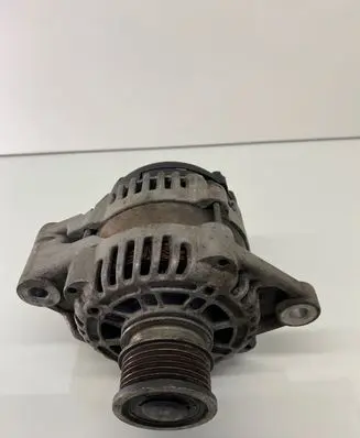 Opel Insignia A Generator/alternator 13502583