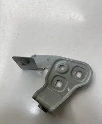 BMW 2 G42 Fender mounting bracket 8497746