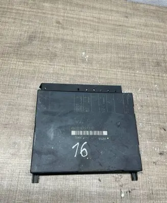 Mercedes-Benz S W220 Seat control module A2208201385 03H30 D3W30