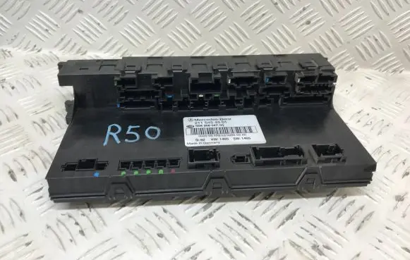 Mercedes-Benz E W211 Fuse module 2115454501