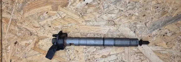 Fuel injector