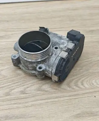 Volvo V70 Throttle valve 8692720 07W265 0281002701