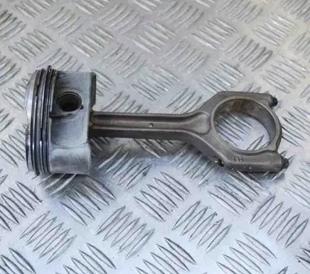 BMW 5 E60 E61 Piston 7799357