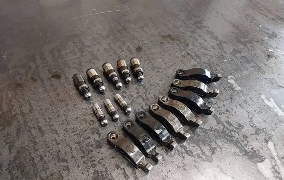 BMW 3 E36 Valve rocker arm 11331709063 11331712010