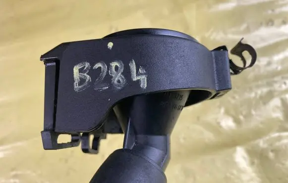 Mercedes-Benz B W245 Oil filler cap A6400900360